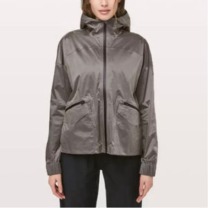Lululemon Drizzle Down  Rain Jacket size 2 grey